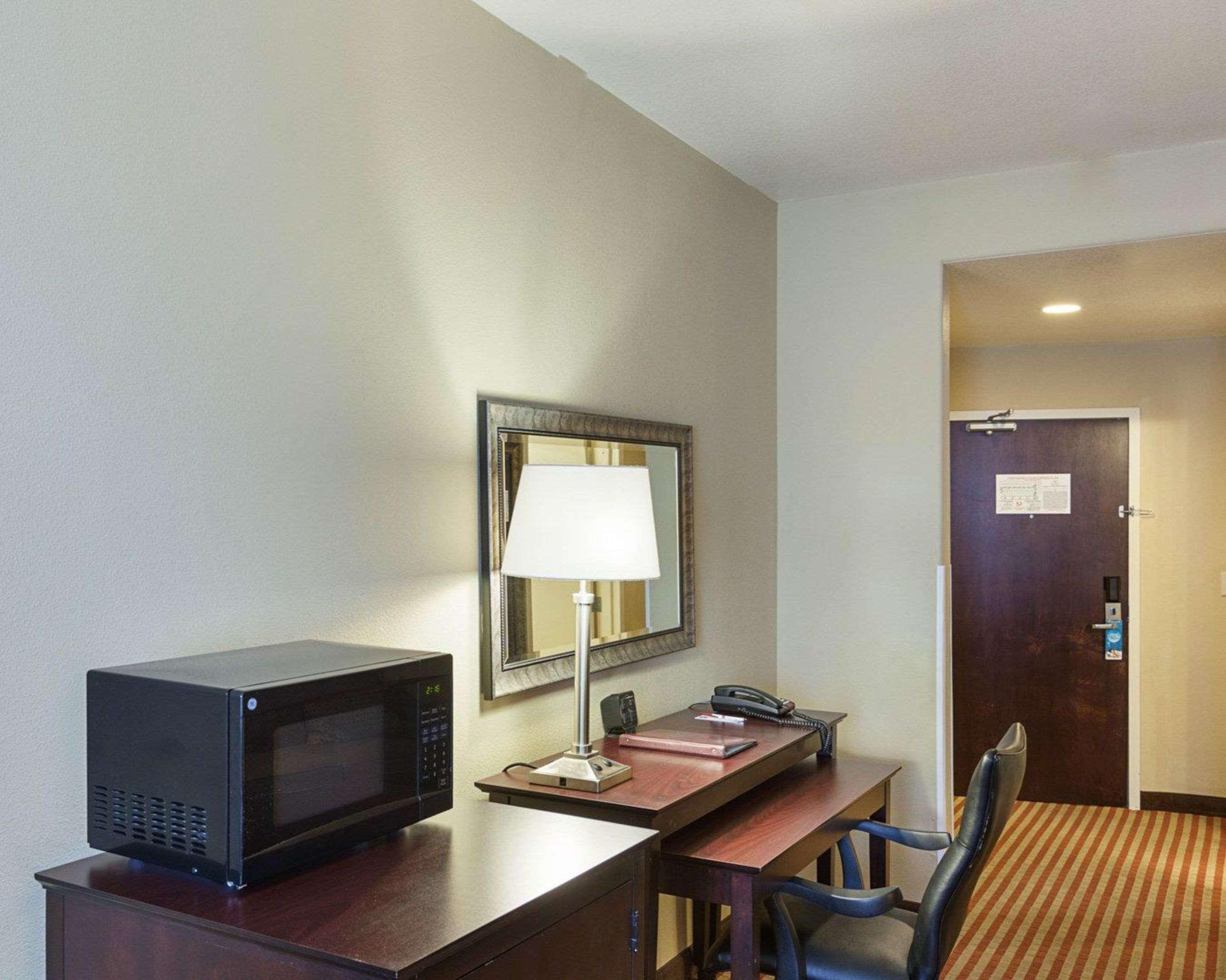 ホテル コンフォート スイーツ メディカル センター ニア シックス フラッグス サンアントニオ エクステリア 写真